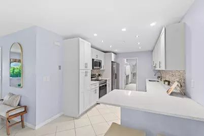 3187 Buccaneer Road, Lake Worth, FL 33462 - Photo 15