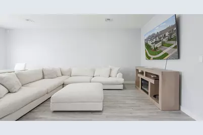 19329 NE 8th Court, Miami, FL 33179 - Photo 3