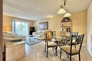 2515 NE 2nd Ct, Boynton Beach, FL 33435 - Photo 1