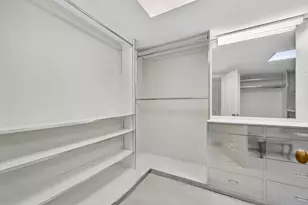 5500 Collins Ave, Miami Beach, FL 33140 - Photo 37