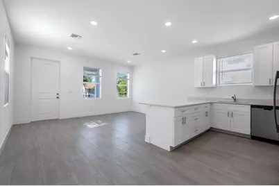 2689 Hiawatha Avenue, West Palm Beach, FL 33409 - Photo 7