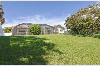 50 SW 11th Avenue, Boca Raton, FL 33486 - Photo 35