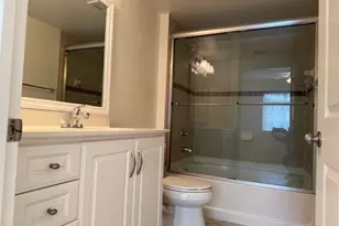 6410 Emerald Dunes Dr, West Palm Beach, FL 33411 - Photo 9