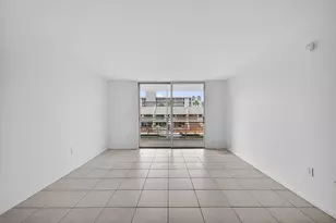 3550 NE 169th St, North Miami Beach, FL 33160 - Photo 11