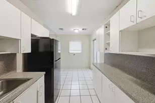 1201 NE 206th St, Miami, FL 33179 - Photo 11