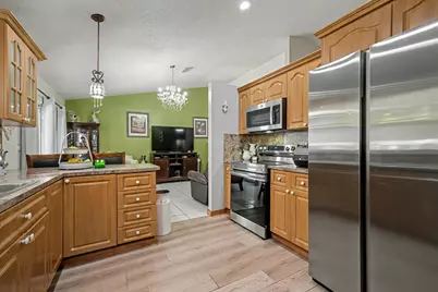 1340 SW 75th Avenue, North Lauderdale, FL 33068 - Photo 13