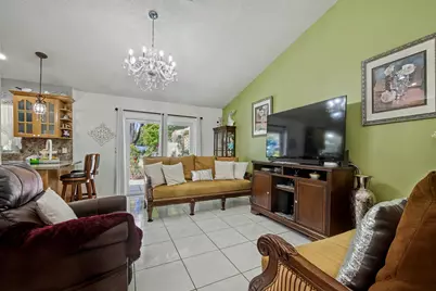1340 SW 75th Avenue, North Lauderdale, FL 33068 - Photo 15