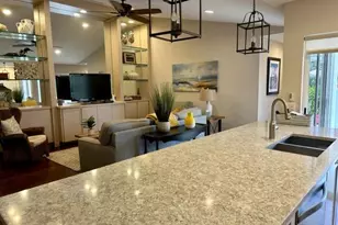 9701 Chapman Oak Ct, Palm Beach Gardens, FL 33410 - Photo 5