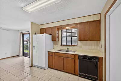 1332 W 33rd Street, Riviera Beach, FL 33404 - Photo 11