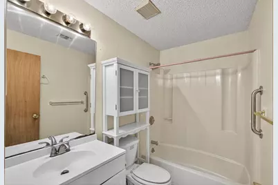 1332 W 33rd Street, Riviera Beach, FL 33404 - Photo 15