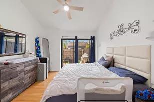 2331 Peach Ct, Pembroke Pines, FL 33026 - Photo 9