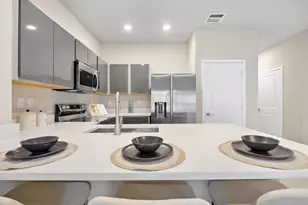 751 SW 11th St, Florida City, FL 33034 - Photo 3