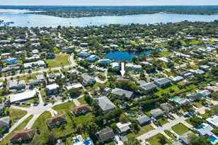 983 NW Spruce Ridge Dr, Stuart, FL 34994 - Photo 45