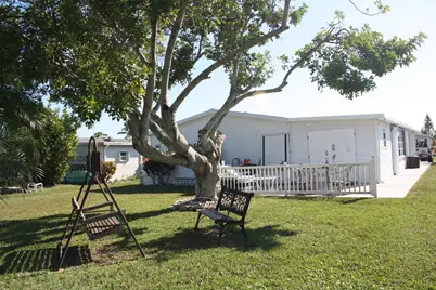 8372 Gallberry Circle, Port Saint Lucie, FL 34952 - Photo 23