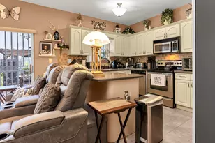 16637 NW 73rd Pl, Miami Lakes, FL 33014 - Photo 15