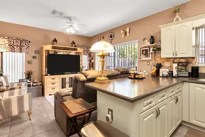 16637 NW 73rd Place, Miami Lakes, FL 33014 - Photo 19