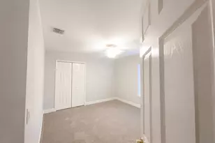 5864 NW Hann Dr, Port Saint Lucie, FL 34986 - Photo 9