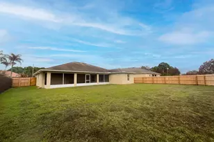 5864 NW Hann Dr, Port Saint Lucie, FL 34986 - Photo 5