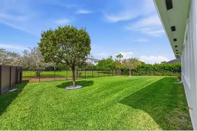 1011 Sweetgrass Street, Loxahatchee, FL 33470 - Photo 33