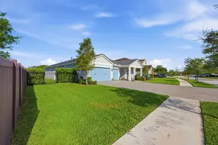 1011 Sweetgrass St, Loxahatchee, FL 33470 - Photo 39