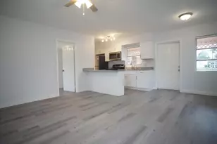 1815 Juno Rd, North Palm Beach, FL 33408 - Photo 9
