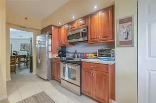 7300 Radice Ct, Lauderhill, FL 33319 - Photo 13