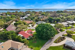 4176 SE Fairway Ct, Stuart, FL 34997 - Photo 27