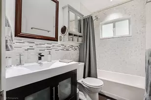 1568 NE 39th St, Oakland Park, FL 33334 - Photo 23