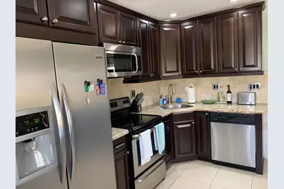 3208 SE 11th Street #201, Pompano Beach, FL 33062 - Photo 3