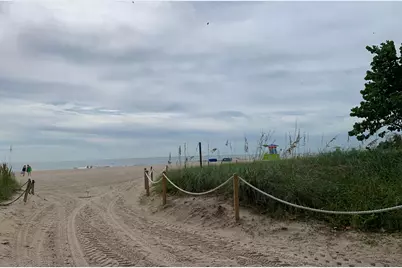 3208 SE 11th Street #201, Pompano Beach, FL 33062 - Photo 9