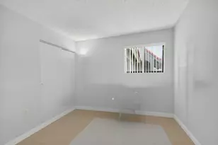 5561 Fairway Park Dr, Boynton Beach, FL 33437 - Photo 31