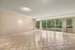 5561 Fairway Park Dr, Boynton Beach, FL 33437 - Photo 11