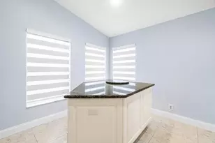 5713 Boynton Bay Cir, Boynton Beach, FL 33437 - Photo 11