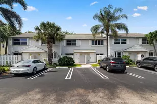 2521 NE 15th St, Pompano Beach, FL 33062 - Photo 1