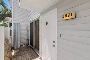2521 NE 15th St, Pompano Beach, FL 33062 - Photo 3