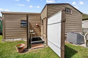 324 Mockingbird Ave, Fort Pierce, FL 34982 - Photo 23