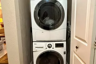 111 Lake Emerald Dr, Oakland Park, FL 33309 - Photo 21