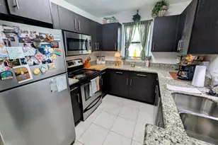 3935 NW 87th Ave, Sunrise, FL 33351 - Photo 5