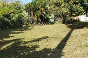 2056 NE 9th Ave, Wilton Manors, FL 33305 - Photo 1