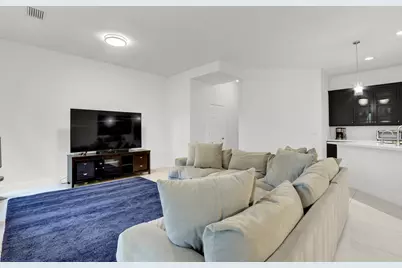 7113 Kensington Court, Palm Beach Gardens, FL 33418 - Photo 9