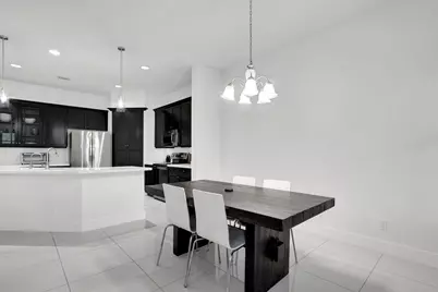 7113 Kensington Court, Palm Beach Gardens, FL 33418 - Photo 13