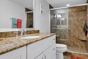 6866 Huntington Ln, Delray Beach, FL 33446 - Photo 25