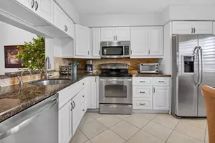 6866 Huntington Ln, Delray Beach, FL 33446 - Photo 11