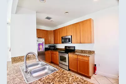 247 Lake Monterey Circle, Boynton Beach, FL 33426 - Photo 5