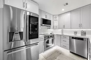 255 Evernia St, West Palm Beach, FL 33401 - Photo 7