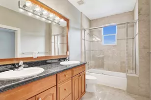 850 SW 11th Ct, Fort Lauderdale, FL 33315 - Photo 21