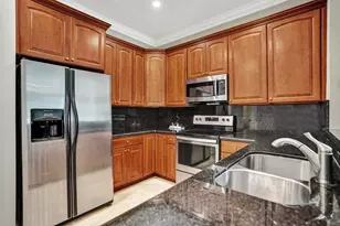 850 SW 11th Ct, Fort Lauderdale, FL 33315 - Photo 9