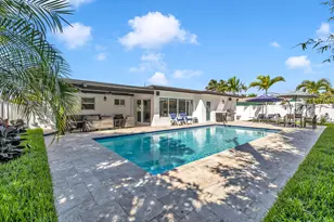 3374 NE 19th Ave, Oakland Park, FL 33306 - Photo 3