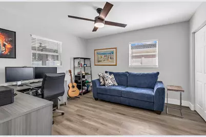 3374 NE 19th Avenue, Oakland Park, FL 33306 - Photo 17