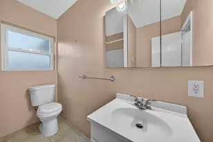 2750 SE 3rd St, Pompano Beach, FL 33062 - Photo 29